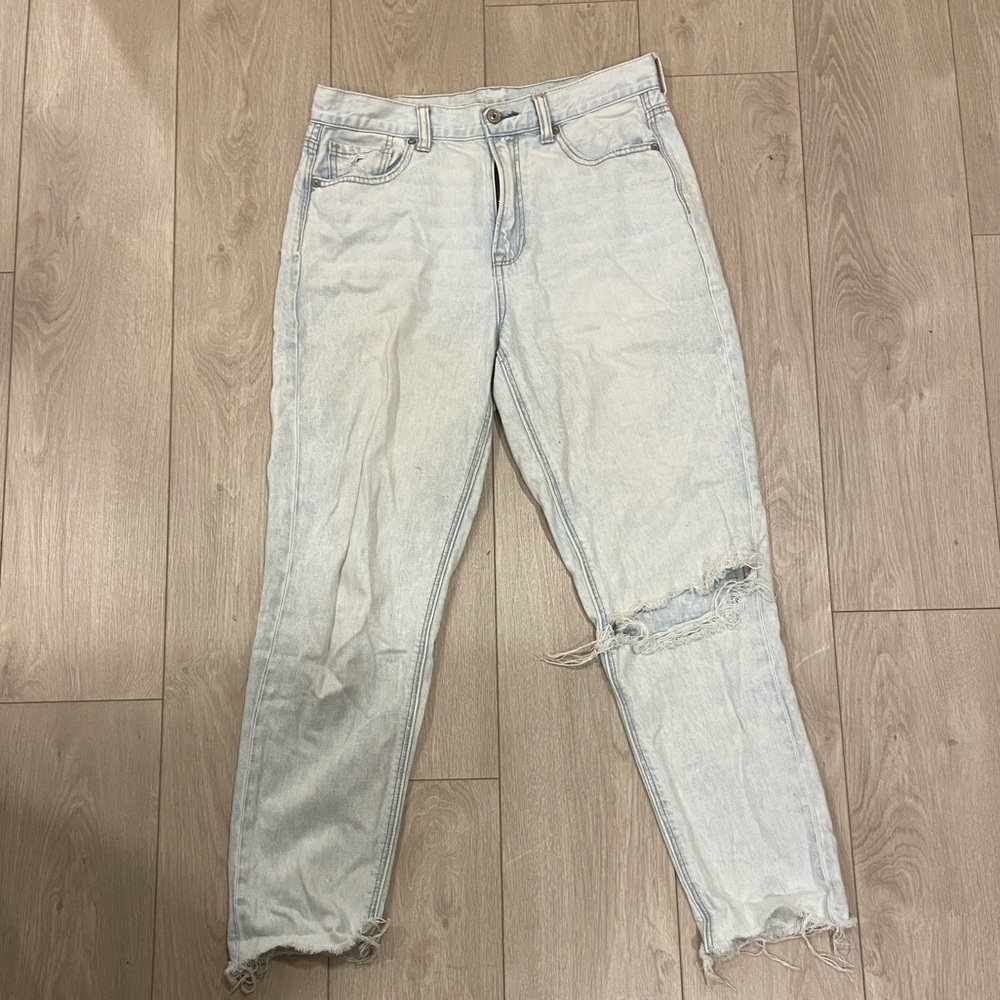American Eagle Light Blue Distressed Straight Jeans